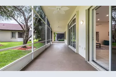 8754 NW 75th Place, Tamarac, FL 33321 - Photo 31