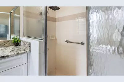 8754 NW 75th Place, Tamarac, FL 33321 - Photo 17