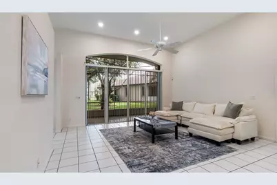 8754 NW 75th Place, Tamarac, FL 33321 - Photo 11