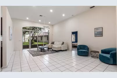 8754 NW 75th Place, Tamarac, FL 33321 - Photo 11