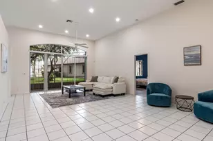 8754 NW 75th Pl, Tamarac, FL 33321 - Photo 11