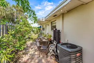 1717 NE 3rd Ave, Delray Beach, FL 33444 - Photo 11