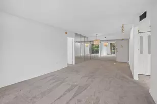 1100 St Charles Pl, Pembroke Pines, FL 33026 - Photo 13