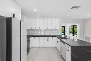 707 Sunset Dr, Lake Worth Beach, FL 33461 - Photo 5