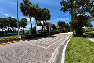 359 Capri H, Delray Beach, FL 33484 - Photo 19