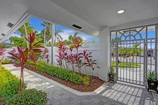 201 SE 11th St, Pompano Beach, FL 33060 - Photo 5