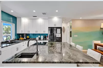 201 SE 11th Street, Pompano Beach, FL 33060 - Photo 15