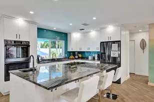 201 SE 11th St, Pompano Beach, FL 33060 - Photo 15