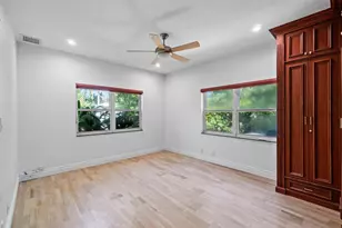 201 NE 4th St, Boca Raton, FL 33432 - Photo 21