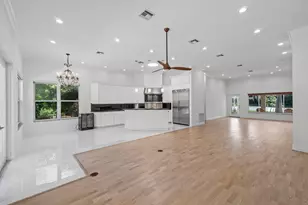 201 NE 4th St, Boca Raton, FL 33432 - Photo 11