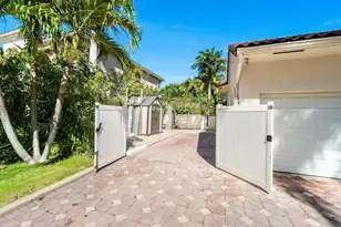 201 NE 4th St, Boca Raton, FL 33432 - Photo 7