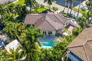 201 NE 4th St, Boca Raton, FL 33432 - Photo 1