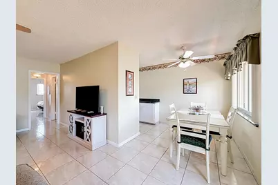 1050 SW 11th Street #L2, Hallandale Beach, FL 33009 - Photo 3