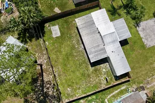 5204 Deanna Ln, Fort Pierce, FL 34946 - Photo 13