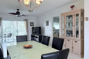 1055 Country Club Dr, Margate, FL 33063 - Photo 7