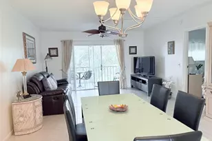 1055 Country Club Dr, Margate, FL 33063 - Photo 7