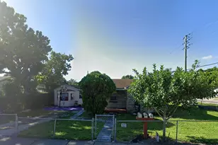 2490 NW 91st St, Miami, FL 33147 - Photo 3