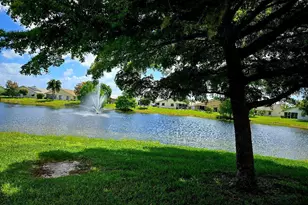 5415 Crystal Anne Dr, West Palm Beach, FL 33417 - Photo 5