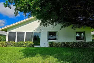 5415 Crystal Anne Dr, West Palm Beach, FL 33417 - Photo 3
