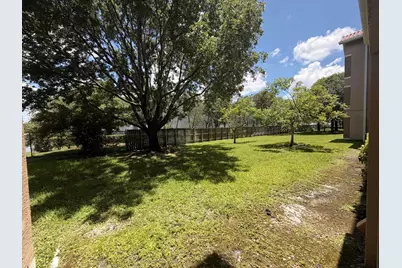 11601 SW 2nd Street #21104, Pembroke Pines, FL 33025 - Photo 17