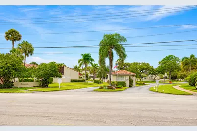2601 Boundbrook Boulevard #205, Palm Springs, FL 33406 - Photo 1