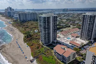 4000 N Ocean Dr, Singer Island, FL 33404 - Photo 61