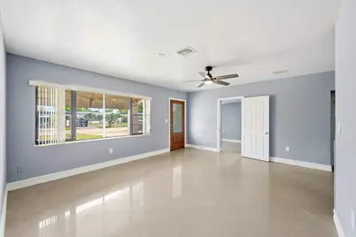740 E Evanston Circle E, Fort Lauderdale, FL 33312 - Photo 13