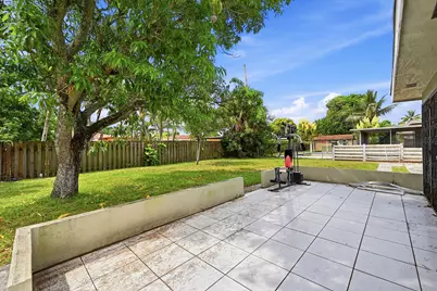 740 E Evanston Circle E, Fort Lauderdale, FL 33312 - Photo 41