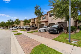 4620 NW 58th St, Tamarac, FL 33319 - Photo 3