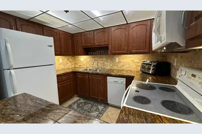 3300 W Rolling Hills Circle #708, Davie, FL 33328 - Photo 5