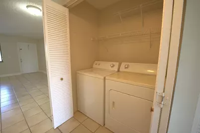 1523 Meadows Circle W, Boynton Beach, FL 33436 - Photo 7