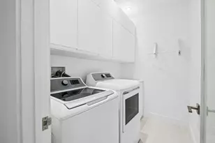 1050 Seminole Dr, Fort Lauderdale, FL 33304 - Photo 37