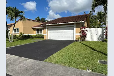 5511 SW 114th Avenue, Cooper City, FL 33330 - Photo 1