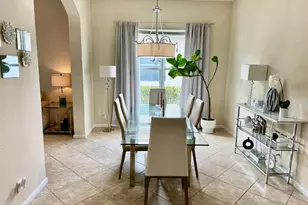 127 Palm Beach Plantation Blvd, West Palm Beach, FL 33411 - Photo 11