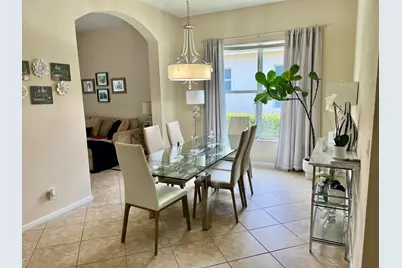 127 Palm Beach Plantation Boulevard, West Palm Beach, FL 33411 - Photo 5