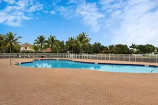 127 Palm Beach Plantation Blvd, West Palm Beach, FL 33411 - Photo 33