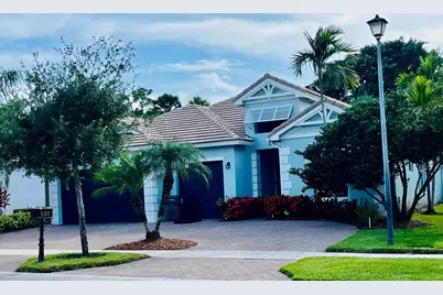 127 Palm Beach Plantation Boulevard, West Palm Beach, FL 33411 - Photo 1