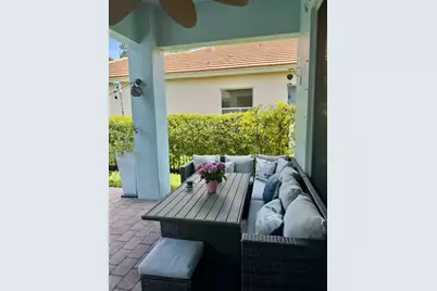 127 Palm Beach Plantation Boulevard, West Palm Beach, FL 33411 - Photo 7