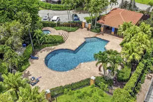1726 Shoreside Cir, Wellington, FL 33414 - Photo 23