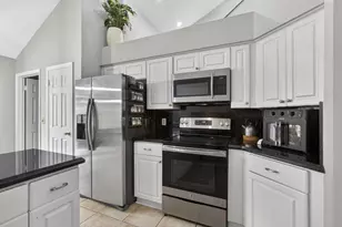 1726 Shoreside Cir, Wellington, FL 33414 - Photo 5