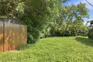 720 S 11th St, Lantana, FL 33462 - Photo 19