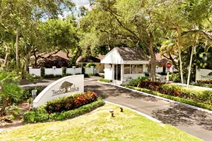 11370 Twelve Oaks Way, North Palm Beach, FL 33408 - Photo 3