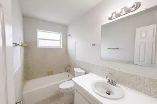 7141 Harbour Blvd, Miramar, FL 33023 - Photo 15