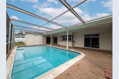 7141 Harbour Boulevard, Miramar, FL 33023 - Photo 23