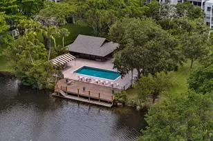 9420 Poinciana Pl, Davie, FL 33324 - Photo 47