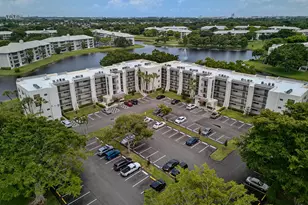 9420 Poinciana Pl, Davie, FL 33324 - Photo 3