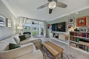 9420 Poinciana Pl, Davie, FL 33324 - Photo 25