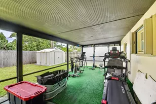 512 SE 1st St, Boynton Beach, FL 33435 - Photo 25