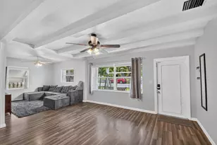 512 SE 1st St, Boynton Beach, FL 33435 - Photo 5