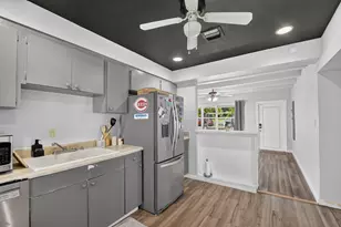 512 SE 1st St, Boynton Beach, FL 33435 - Photo 13